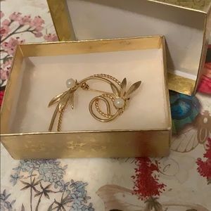 Beautiful vintage brooch